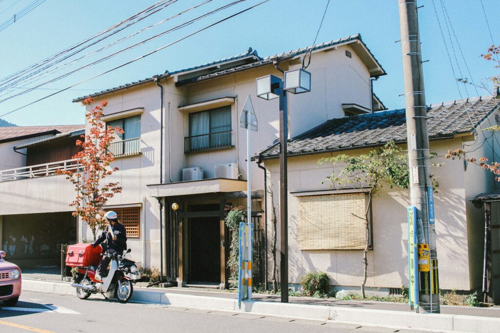 How to Move to Japan